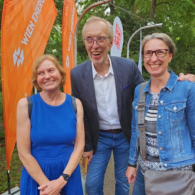 PHOTO-2025-06-01-19-03-49