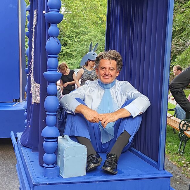 PHOTO-2025-06-01-19-13-42