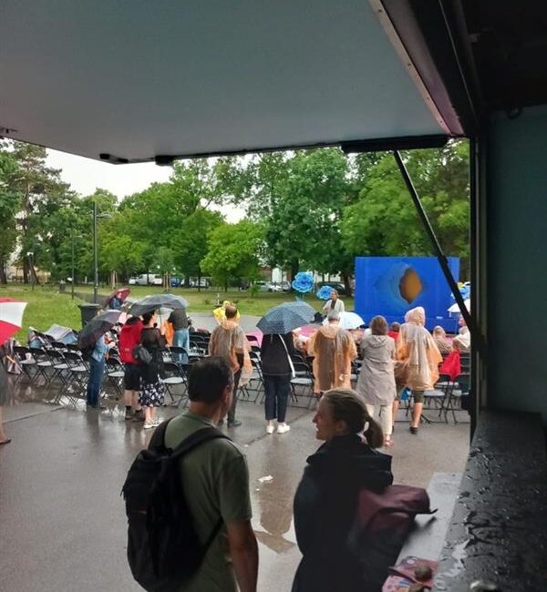 fa8e7303-8b48-4b84-bbcd-b5980e4fb6a8